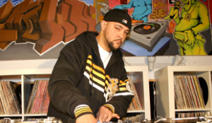DJ Brown 13 Live On The Maschine